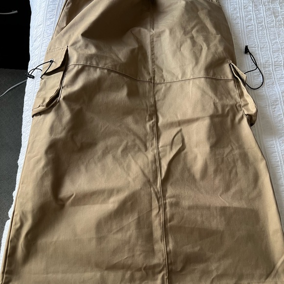 Pretty little thing, khaki midi skirt, cargo - Picture 5 of 5